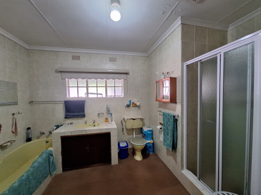 4 Bedroom Property for Sale in Protea Park North West